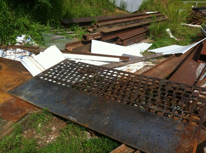 table top in its glory at the scrap yard (600lbs) and 180 dollars..